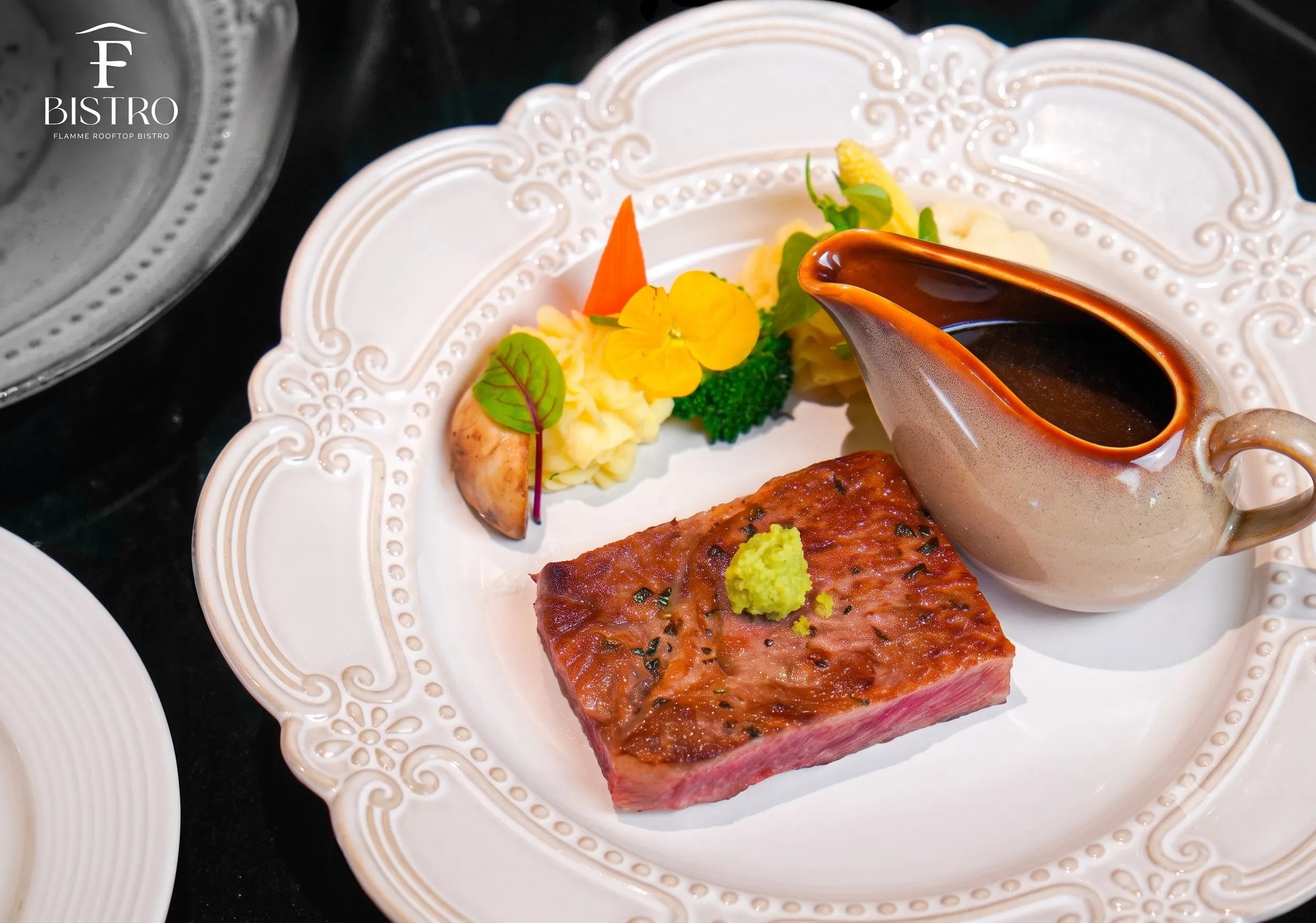 HITACHI WAGYU A5 SET MENU: TRỌN VỊ TINH TẾ CHO ĐÊM HẸN HÒ HOÀN HẢO